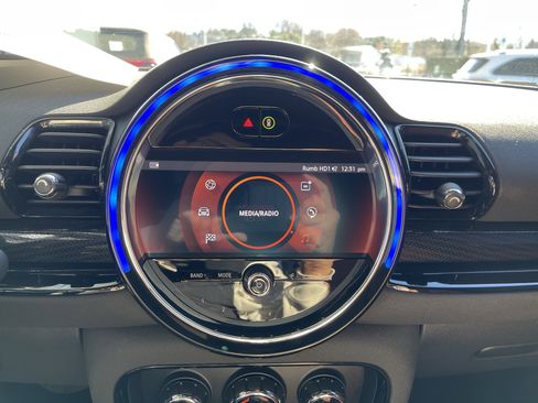 Used 2021 MINI Cooper Clubman S image 11