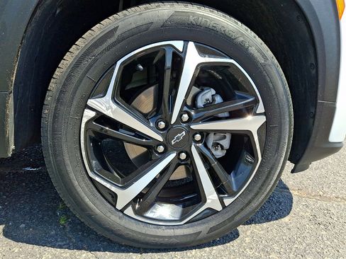 Certified 2023 Chevrolet TrailBlazer RS AWD/4WD image 9