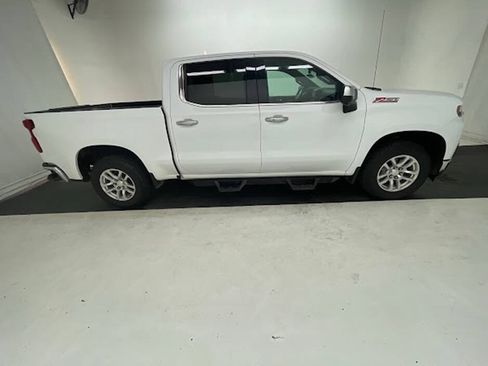 Used 2021 Chevrolet Silverado 1500 LTZ w/ Z71 Off-Road Package AWD/4WD image 7