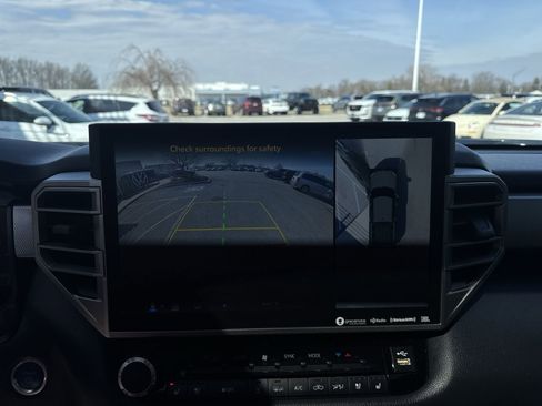 Used 2024 Toyota Tundra Limited image 15