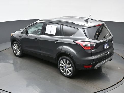 Used 2018 Ford Escape Titanium AWD/4WD image 36