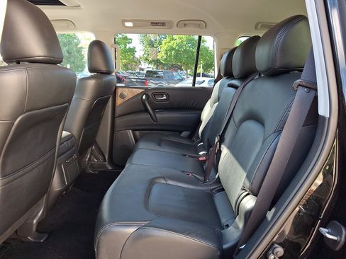 Used 2022 Nissan Armada SL AWD/4WD image 11