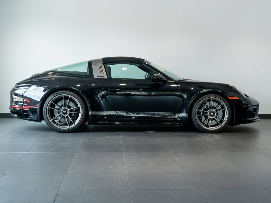Certified 2023 Porsche 911 50th Anniversary Edition AWD/4WD image 8
