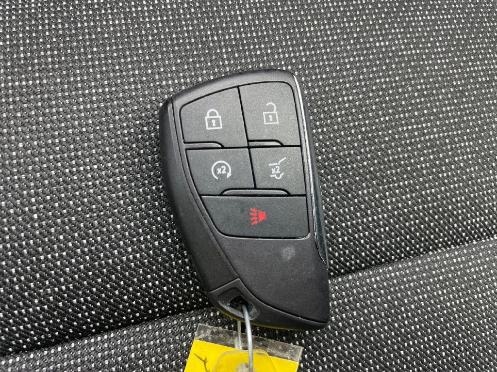 Used 2024 Chevrolet Traverse LT w/ LPO, Floor Liner Package FWD image 26