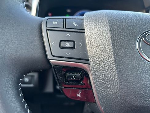 Certified 2025 Toyota Camry SE image 20