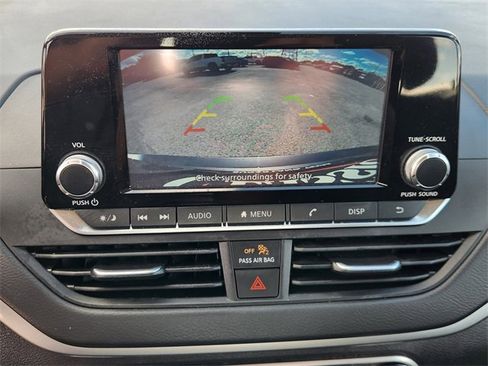 Used 2024 Nissan Altima 2.5 S image 17