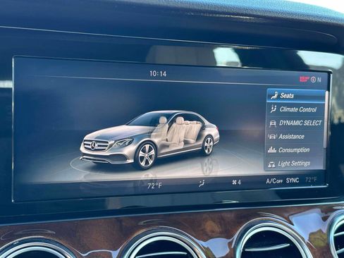 Used 2017 Mercedes-Benz E 300 4MATIC image 27