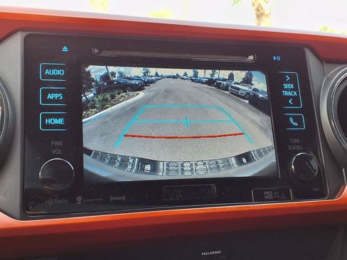 Used 2019 Toyota Tacoma TRD Sport w/ Technology Package RWD image 21