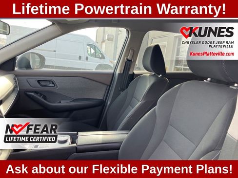 Used 2023 Nissan Rogue S image 34