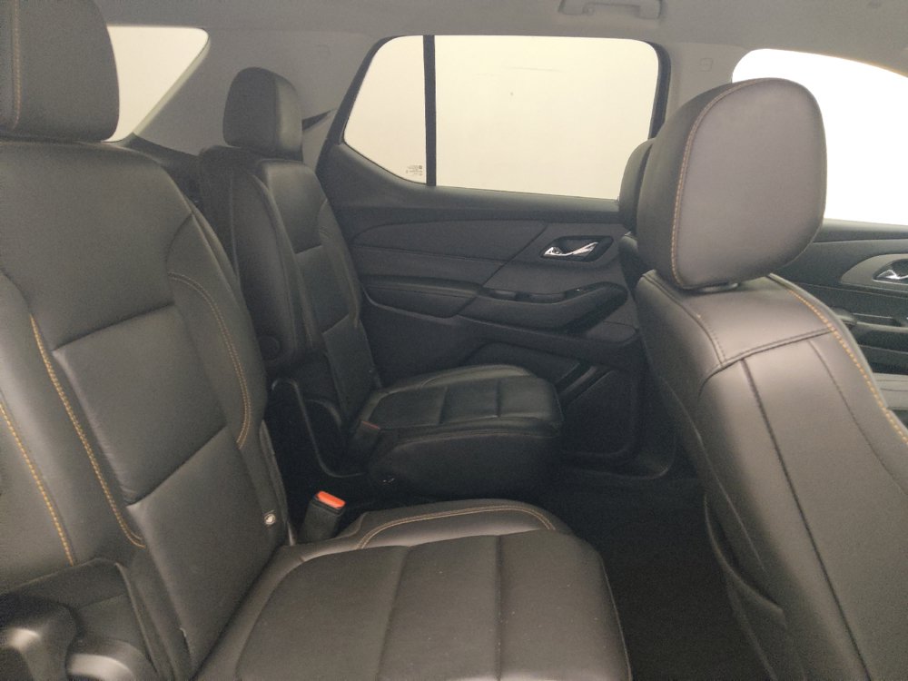 Used 2021 Chevrolet Traverse RS w/ LPO, Floor Liner Package FWD image 19