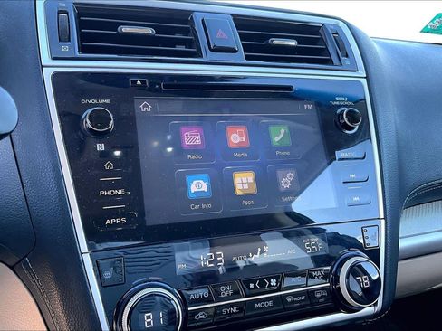 Used 2018 Subaru Outback 2.5i Premium image 30