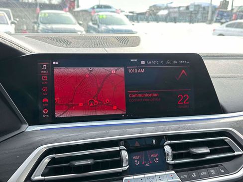 Used 2020 BMW X7 xDrive40i w/ Cold Weather Package image 29