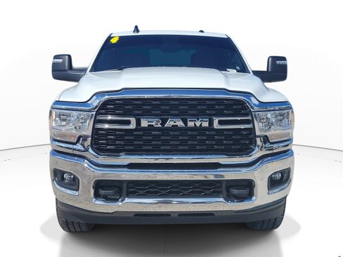 Used 2024 RAM 2500 Big Horn AWD/4WD image 2
