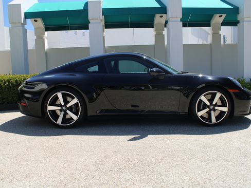 Certified 2026 Porsche 911 Carrera 4S AWD/4WD image 7