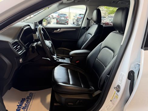 Used 2022 Ford Escape SEL image 12