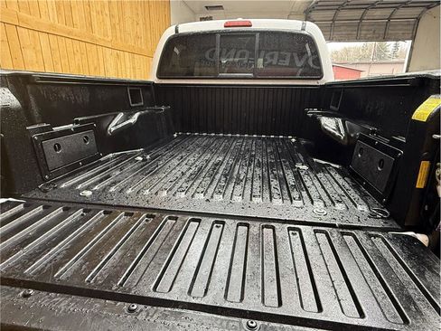 Used 2010 Toyota Tacoma 4x4 Double Cab image 9