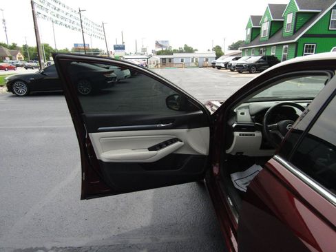 Used 2023 Nissan Altima 2.5 SL AWD/4WD image 10