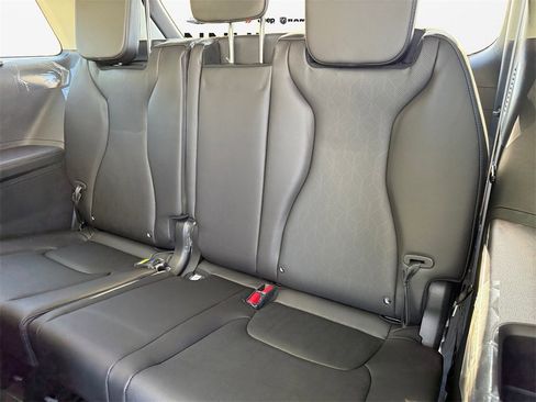 New 2026 Kia Carnival SX image 16