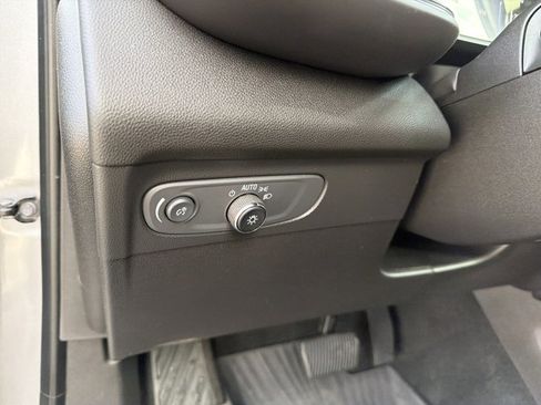 Used 2021 Buick Envision Preferred w/ Sport Touring Package image 16