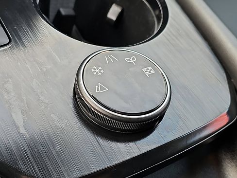 Certified 2021 Nissan Rogue SL w/ Premium Package image 25