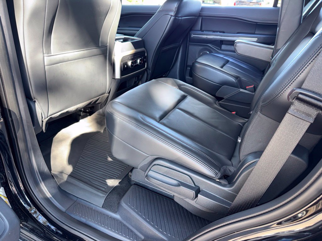 Used 2023 Ford Expedition XLT RWD image 65