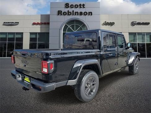 New 2026 Jeep Gladiator Sport image 4