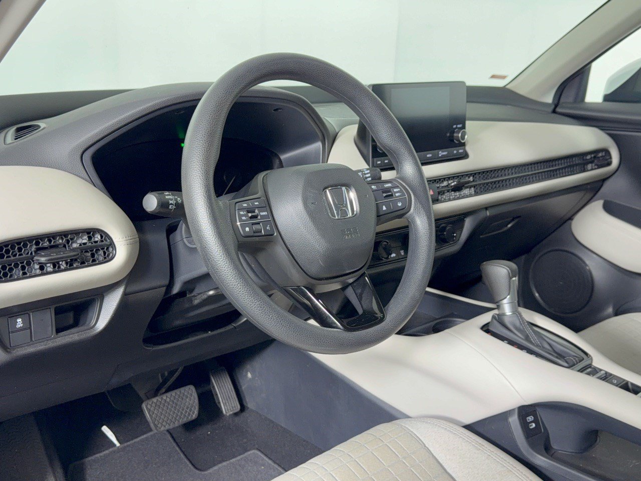 Certified 2024 Honda HR-V LX image 4