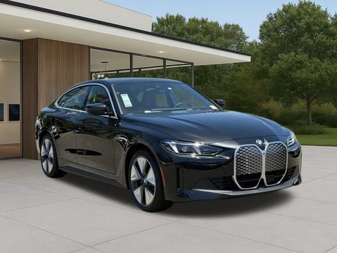 New 2026 BMW i4 eDrive40 w/ Premium Package RWD image 6