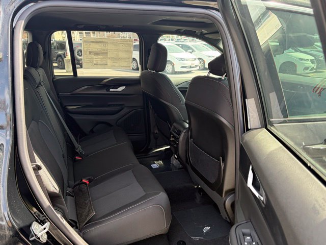 New 2026 Jeep Grand Cherokee Laredo X AWD/4WD image 28