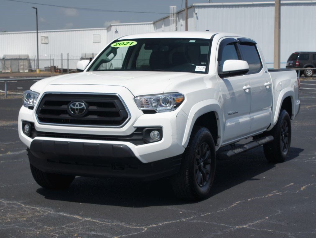 Used 2021 Toyota Tacoma SR5 RWD image 2