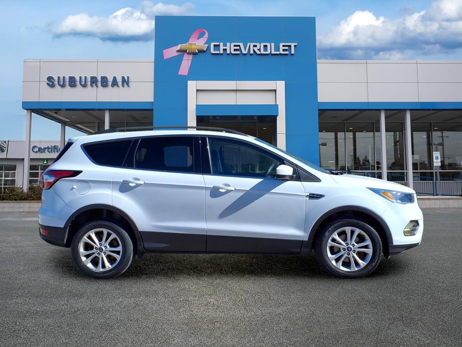 Used 2018 Ford Escape SE FWD image 4