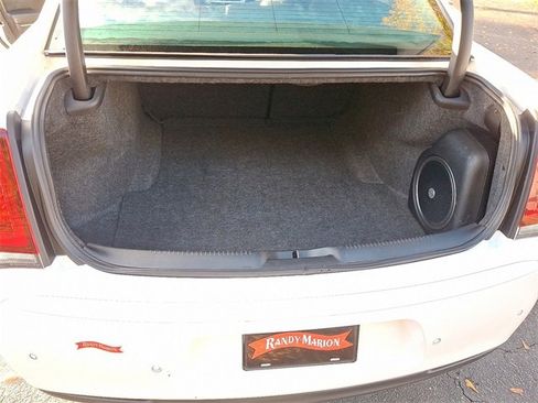 Used 2023 Chrysler 300 Touring L w/ Popular Equipment Group image 30