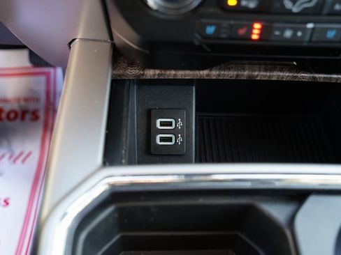 Certified 2019 Ford F250 Lariat w/ Lariat Ultimate Package image 18