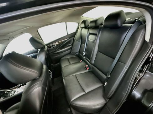 Used 2019 INFINITI Q50 Luxe w/ Essential Package (3.0T Luxe) AWD/4WD image 30