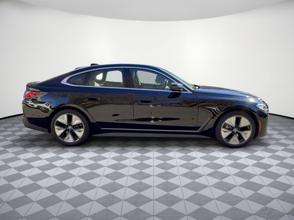 Used 2024 BMW i4 eDrive35 w/ Premium Package RWD image 8