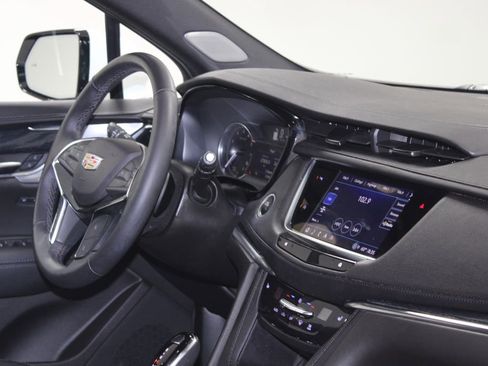 Used 2024 Cadillac XT5 Premium Luxury FWD image 29