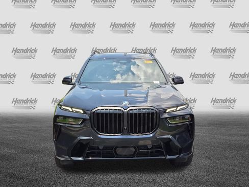 Used 2024 BMW X7 xDrive40i w/ Executive Package AWD/4WD image 3