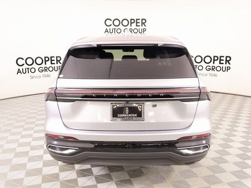 New 2026 Lincoln Nautilus Premier AWD/4WD image 21