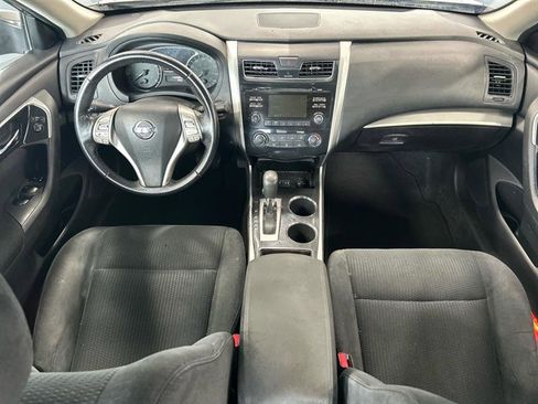Used 2014 Nissan Altima 2.5 S w/ Display Audio Package image 39