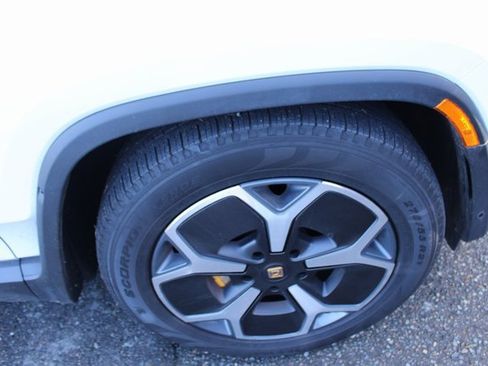 Used 2023 Rivian R1T Adventure image 23