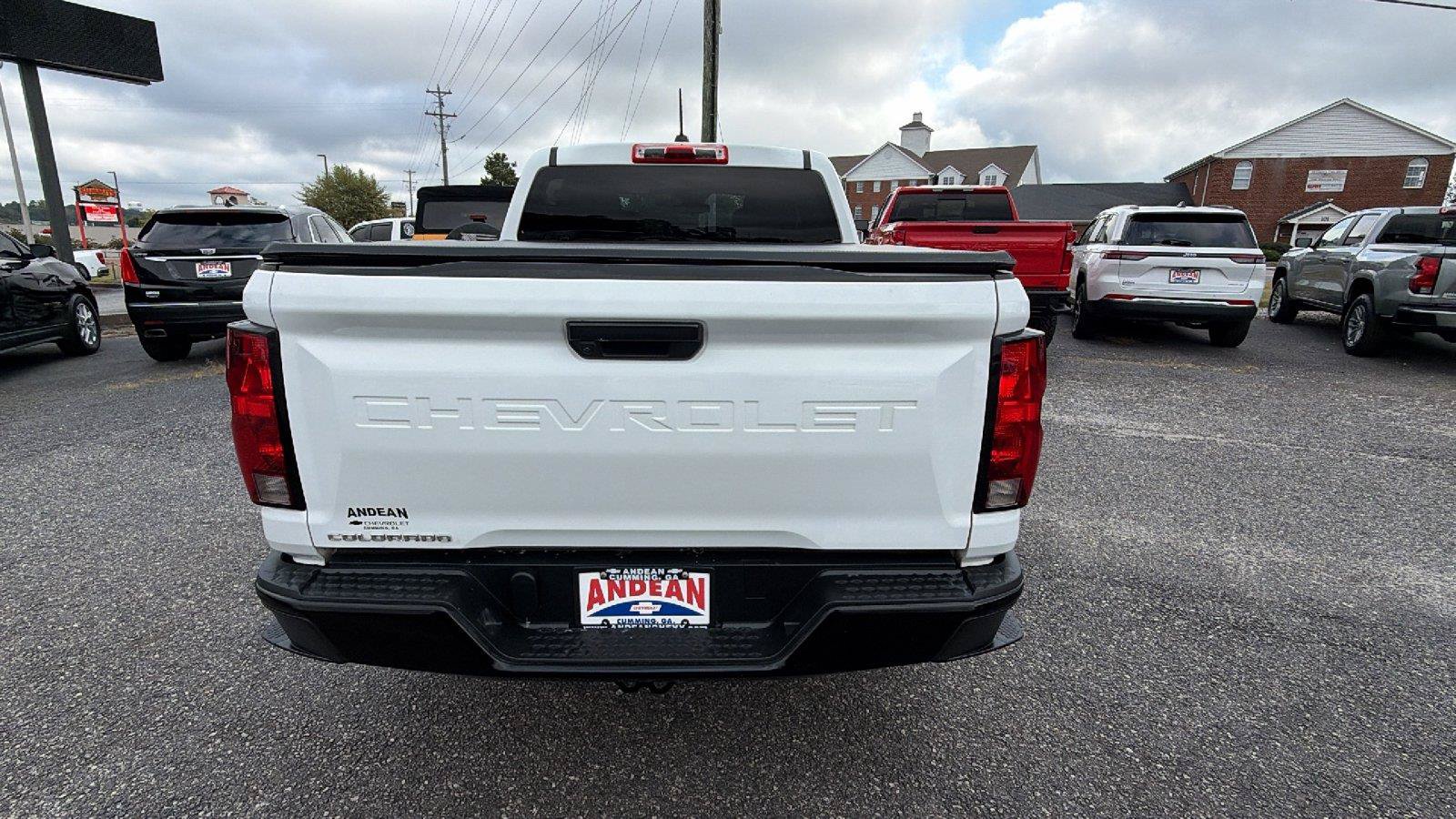 Used 2024 Chevrolet Colorado W/T RWD image 9