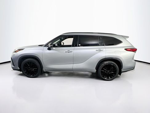 Used 2023 Toyota Highlander XSE AWD/4WD image 8