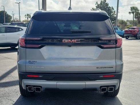 Used 2025 GMC Acadia Elevation image 5