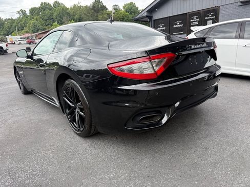 Used 2018 Maserati GranTurismo Sport RWD image 11