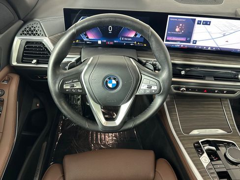 Used 2024 BMW X5 xDrive50e w/ Parking Assistance Package image 13