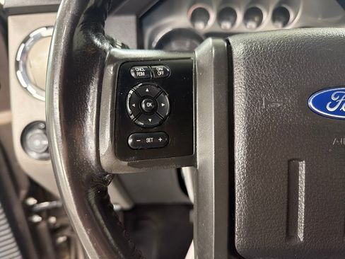 Used 2016 Ford F250 Lariat w/ Lariat Interior Package image 18