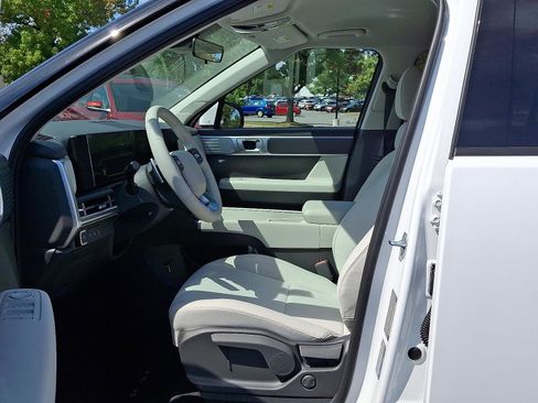 New 2026 Hyundai Santa Fe SE image 9