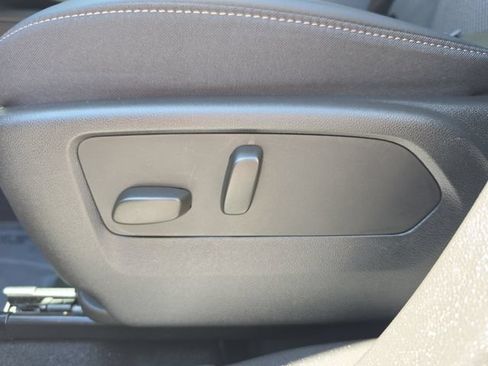 Certified 2023 Buick Envision Preferred FWD image 18