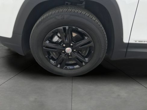 Certified 2024 GMC Terrain SLE w/ Driver Convenience Package AWD/4WD image 41