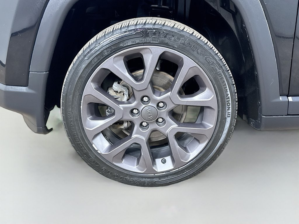 Used 2021 Jeep Compass Latitude w/ Sun and Sound Group AWD/4WD image 40